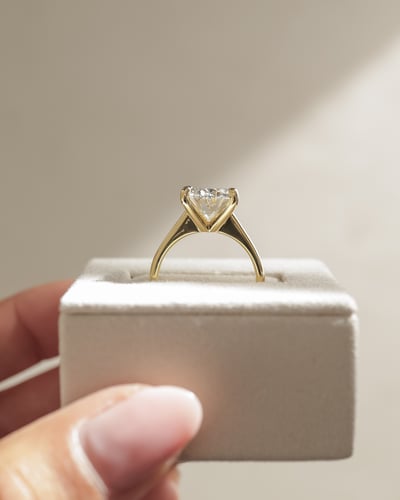 5.01ct oval diamond
