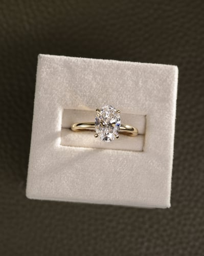 2.10ct oval diamond
