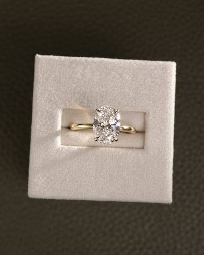 2.56ct oval diamond