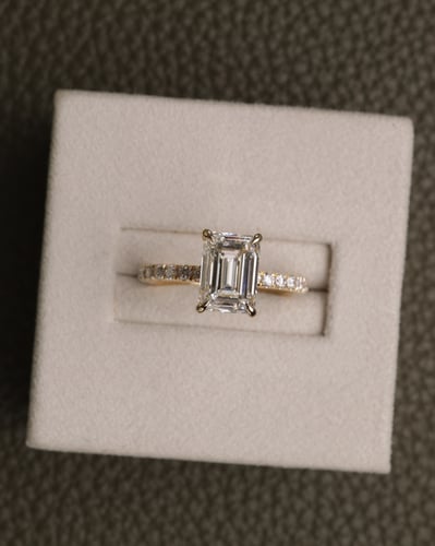 2.48ct emerald diamond