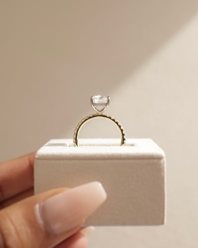 9x7mm emerald moissanite