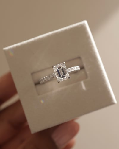 7.5x5.5mm emerald moissanite
