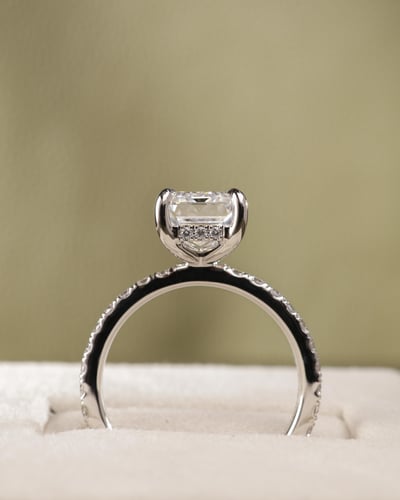 3.09ct emerald diamond