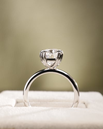 9x7.5mm elongated cushion moissanite