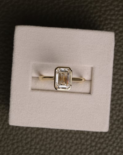 1.96ct emerald diamond