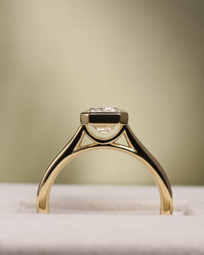 2.08ct emerald diamond