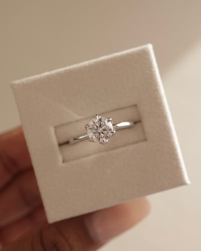 7mm round moissanite