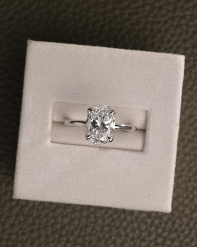 2.10ct oval diamond