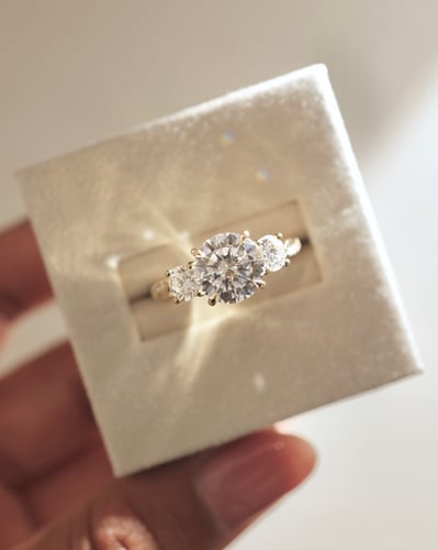 8.5mm round moissanite