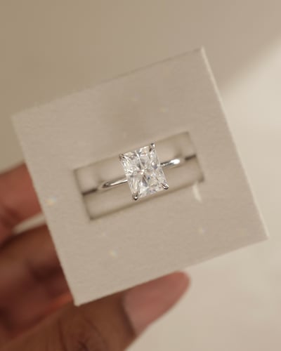 9x7mm radiant moissanite