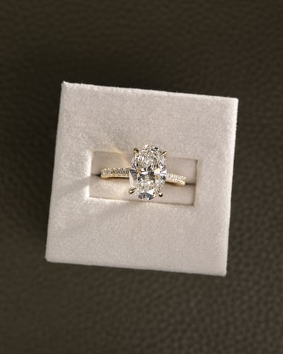 3.72ct oval diamond