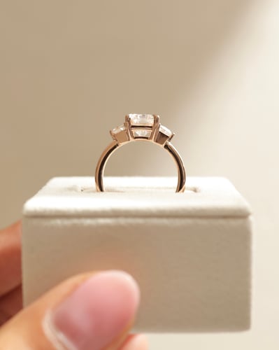 9x7mm radiant moissanite