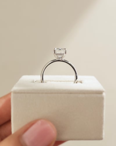 2.87ct emerald diamond