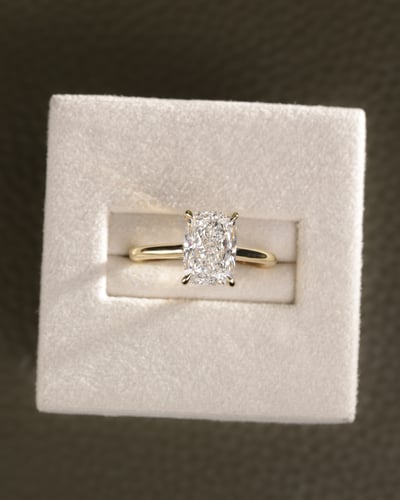 2.74ct elongated cushion diamond