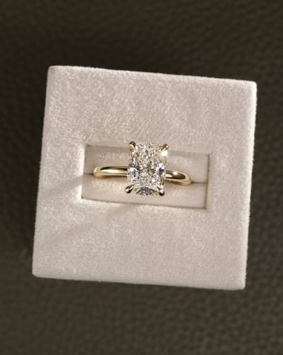 2.88ct elongated cushion diamond