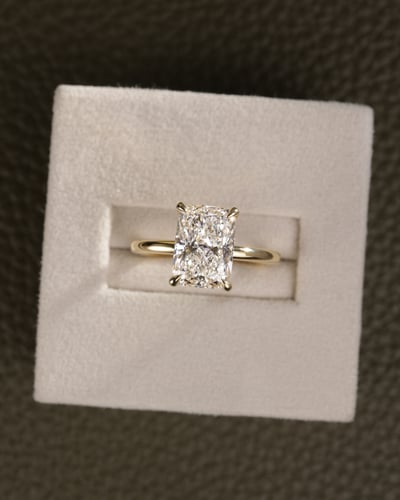 2.97ct elongated cushion diamond