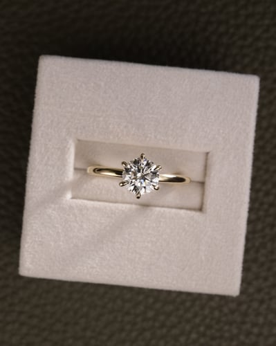 1.10ct round diamond