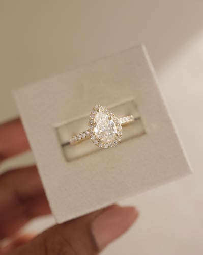 9x6mm pear moissanite