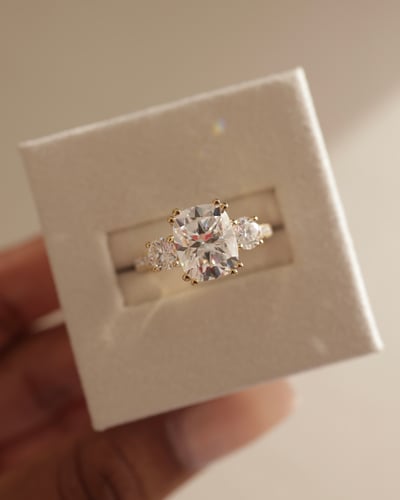 10x8mm elongated cushion moissanite