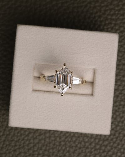 1.85ct elongated hexagon diamond