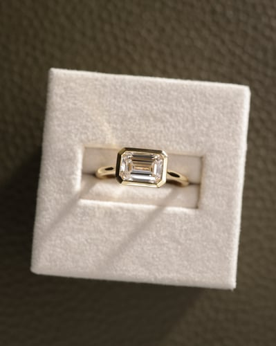 2.11ct emerald diamond