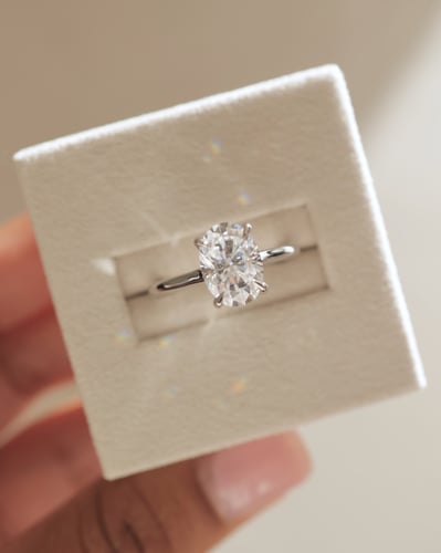 10x7mm oval moissanite