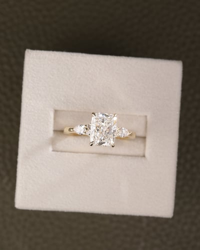 2.02ct elongated cushion diamond