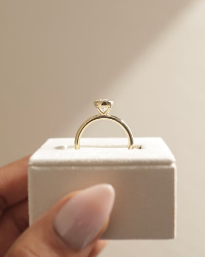 8x6mm oval moissanite