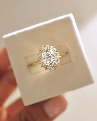 9x6.5mm oval moissanite