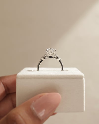 2.72ct oval diamond