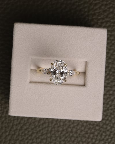 2.43ct oval diamond