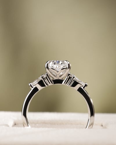 1.90ct oval diamond