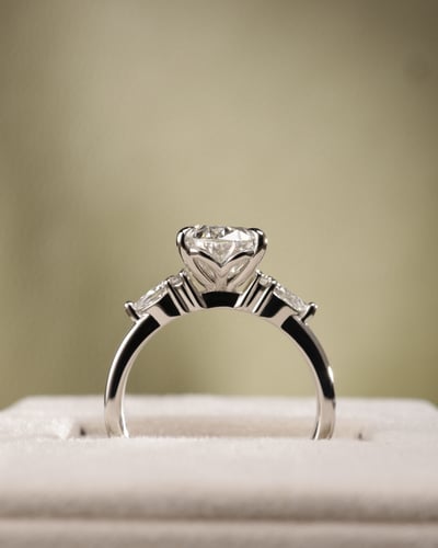2.47ct oval diamond