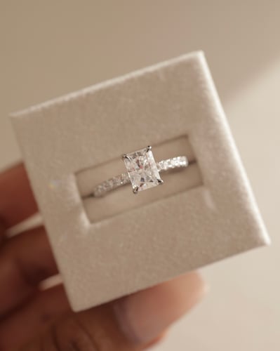 7.5x5.5mm radiant moissanite