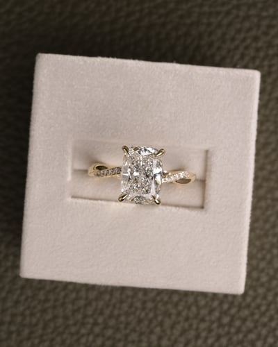 2.75ct elongated cushion diamond