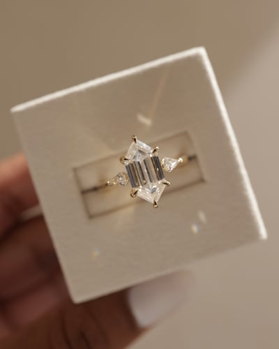 13x6.5mm elongated hexagon moissanite