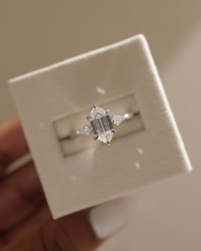 11x5.5mm elongated hexagon moissanite