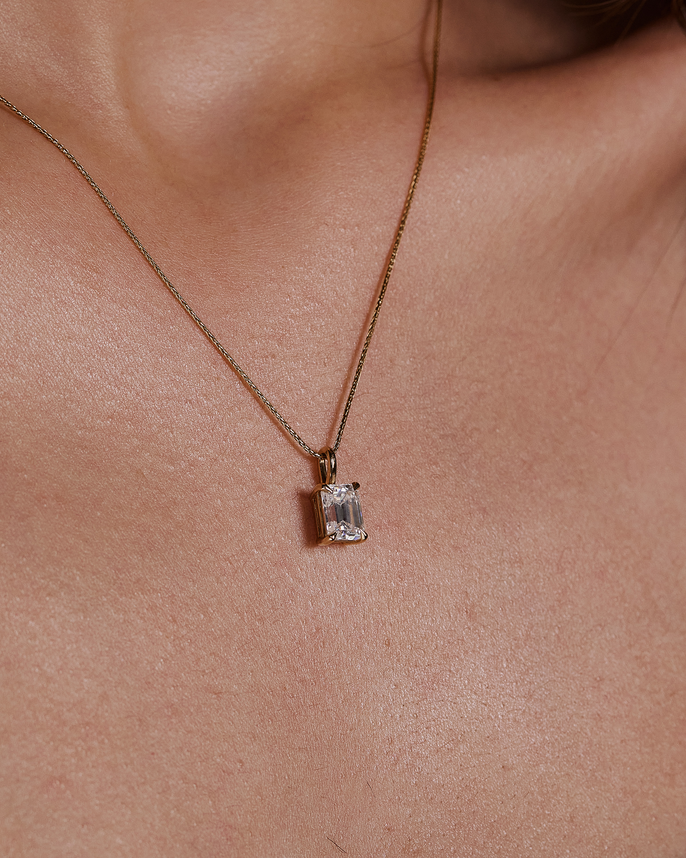 Joyce - Emerald Pendant Lifestyle Image