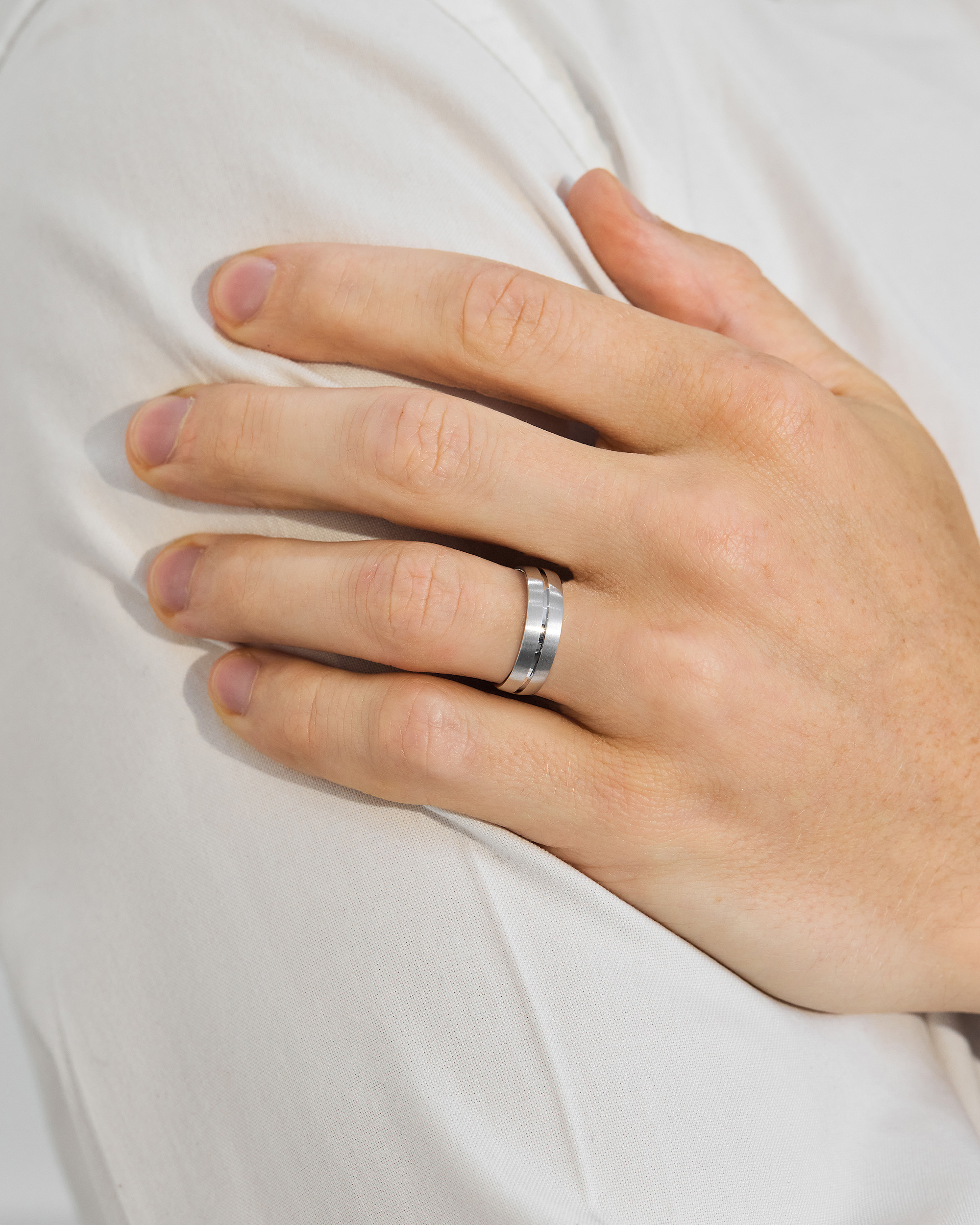 Bailey Mens Wedding Ring Lifestyle Image