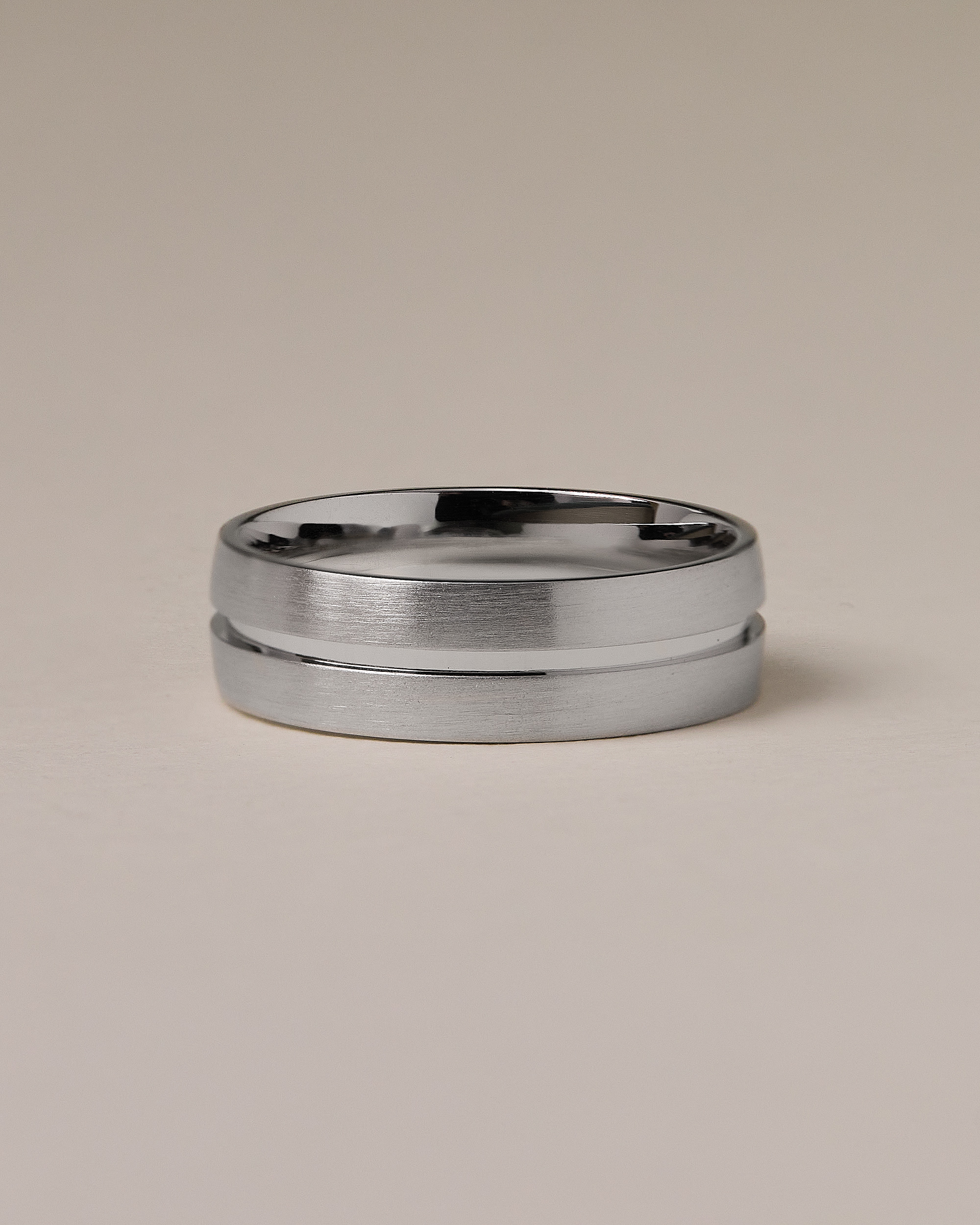 Bailey Mens Wedding Ring Lifestyle Image