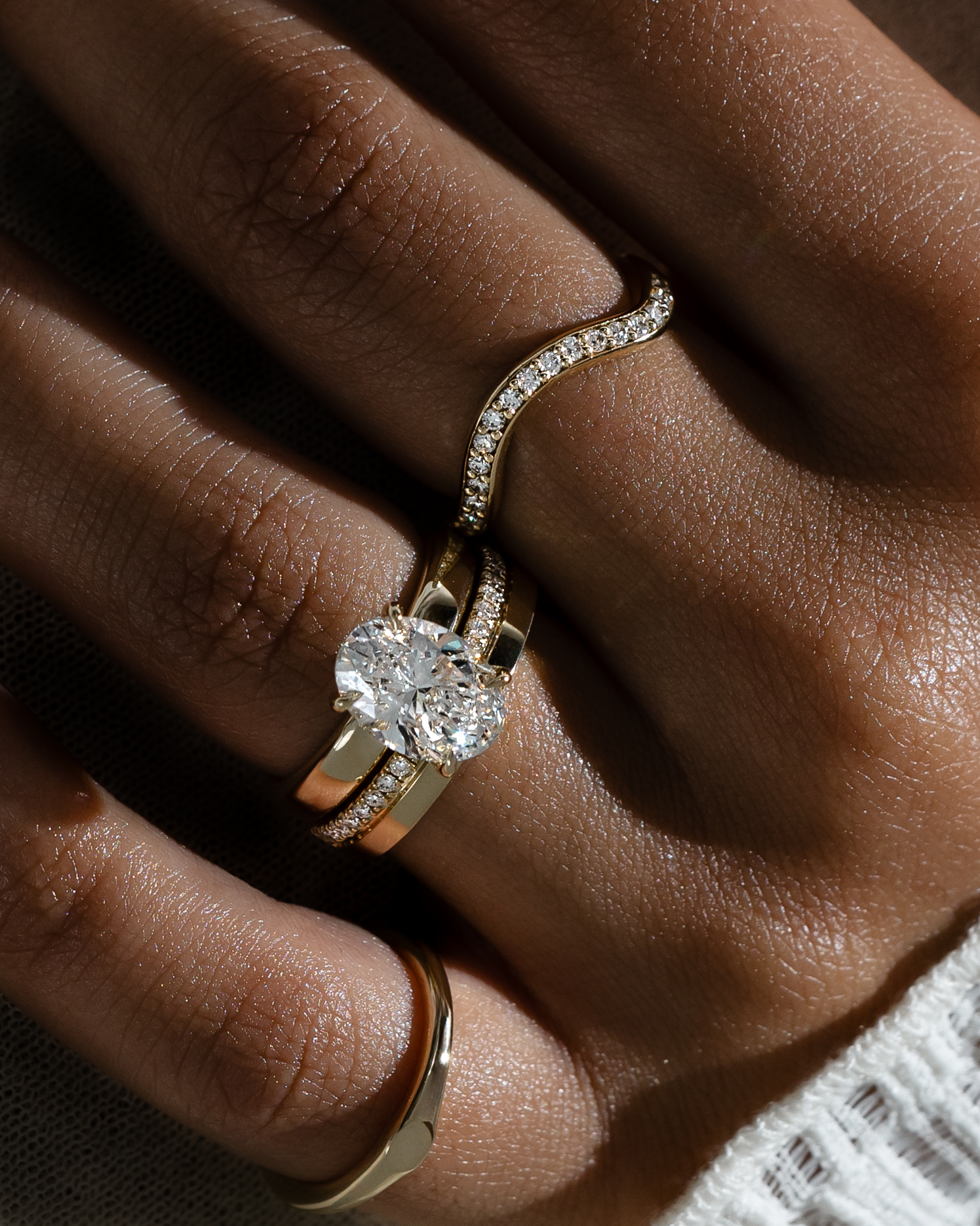 Bronte - Oval Solitaire with Cigar Band Lifestyle Image