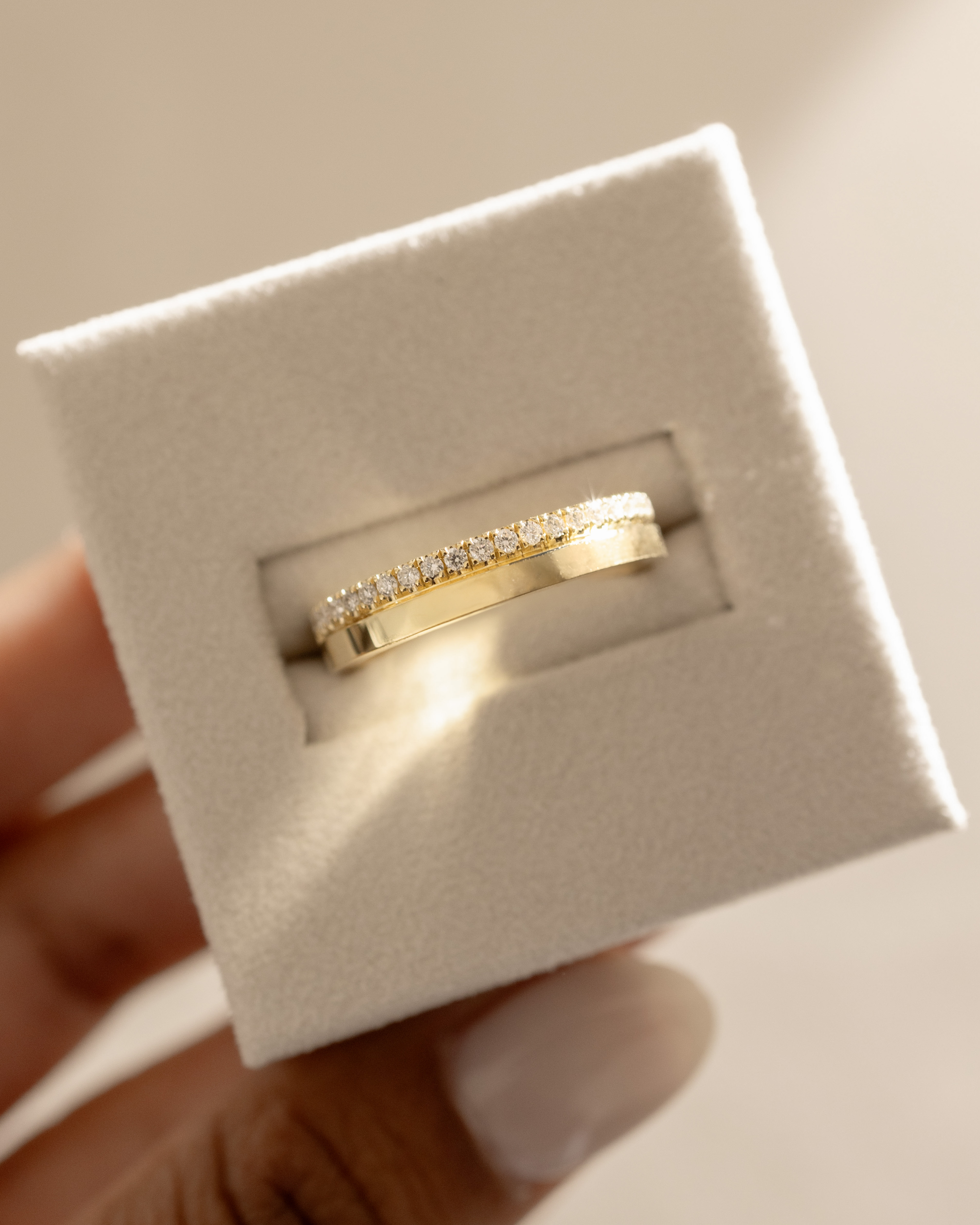 Clara - Cigar Band with Pav Edge Lifestyle Image