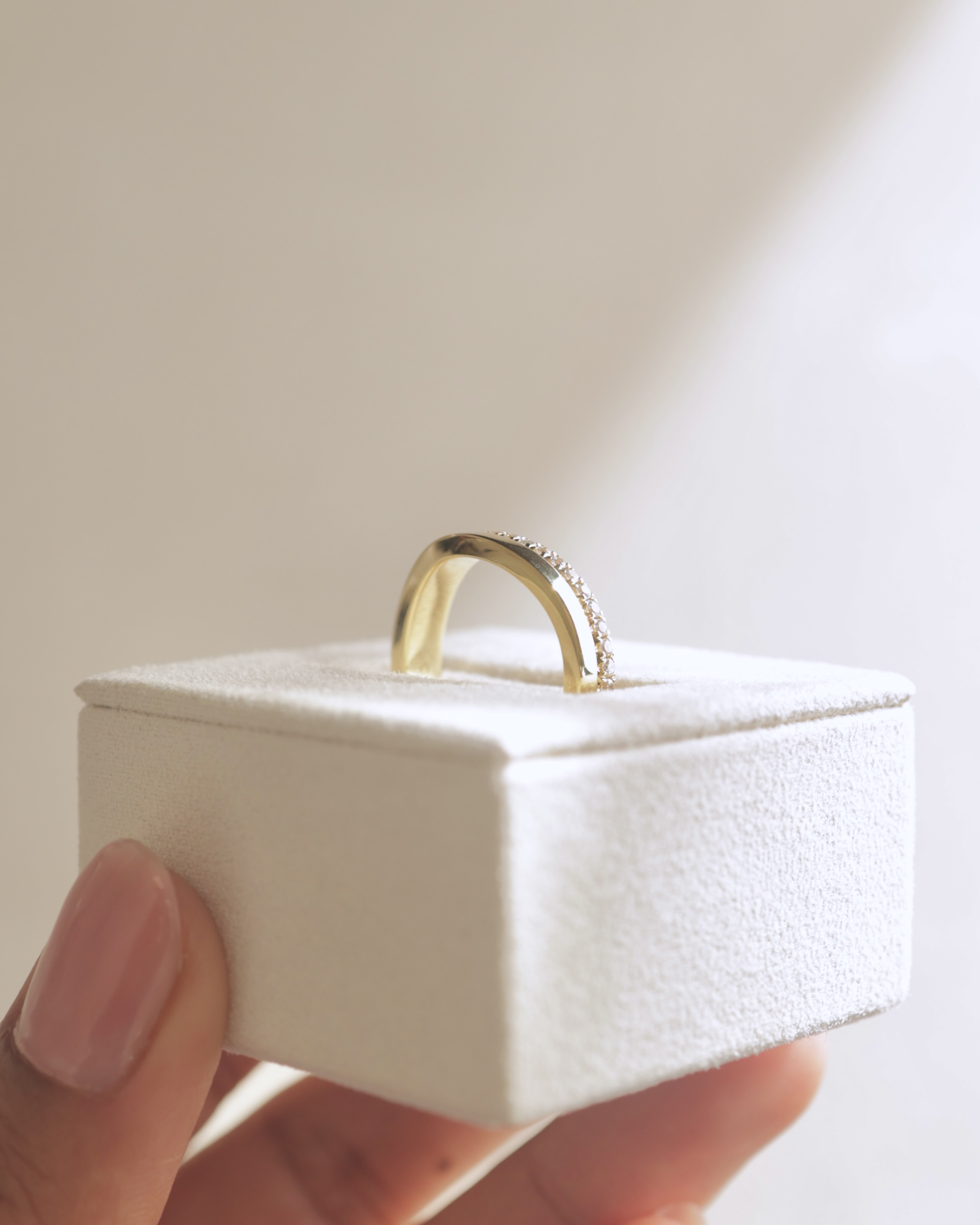 Clara - Cigar Band with Pav Edge Lifestyle Image