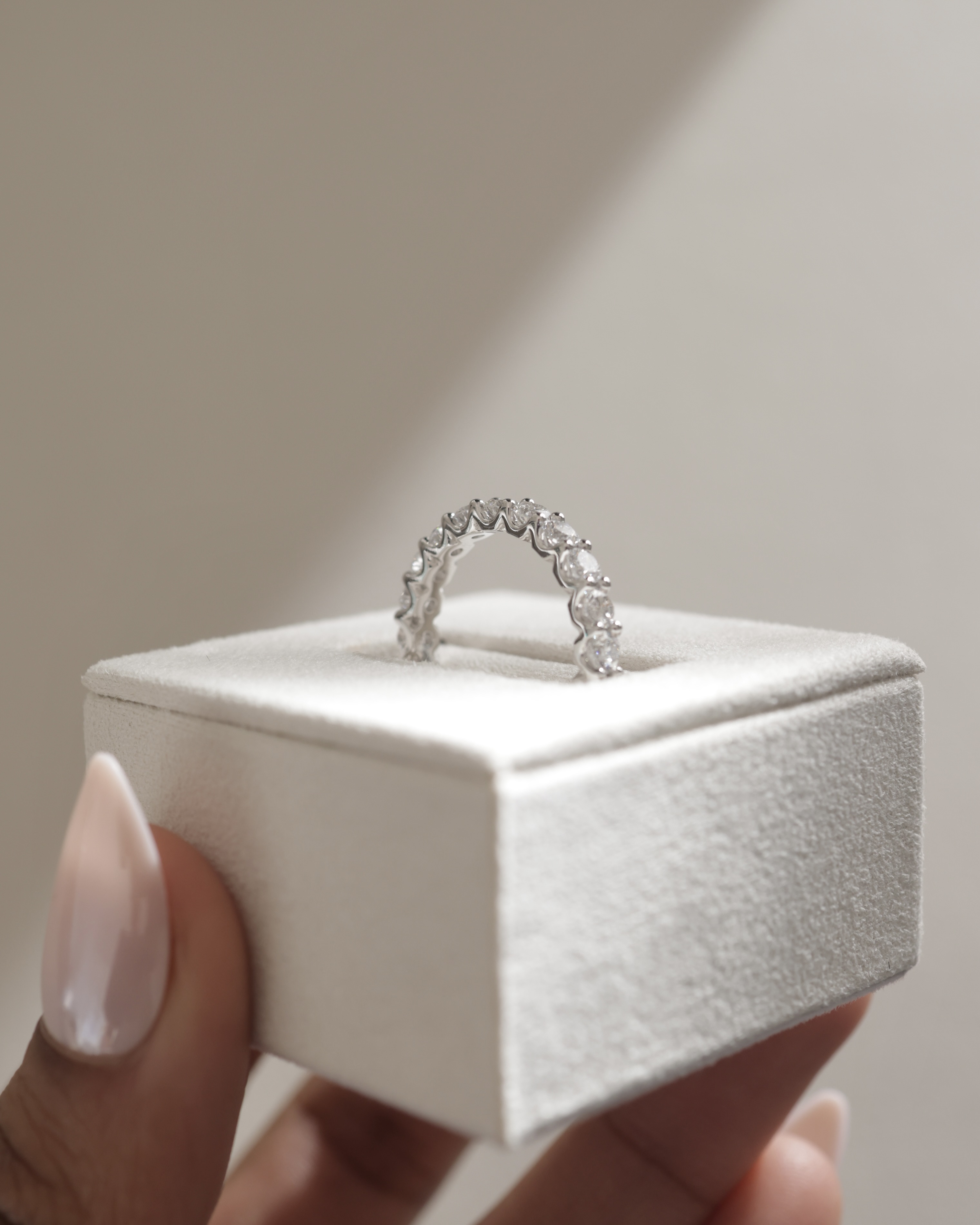 Elizabeth  Full Eternity Ring Lifestyle Image