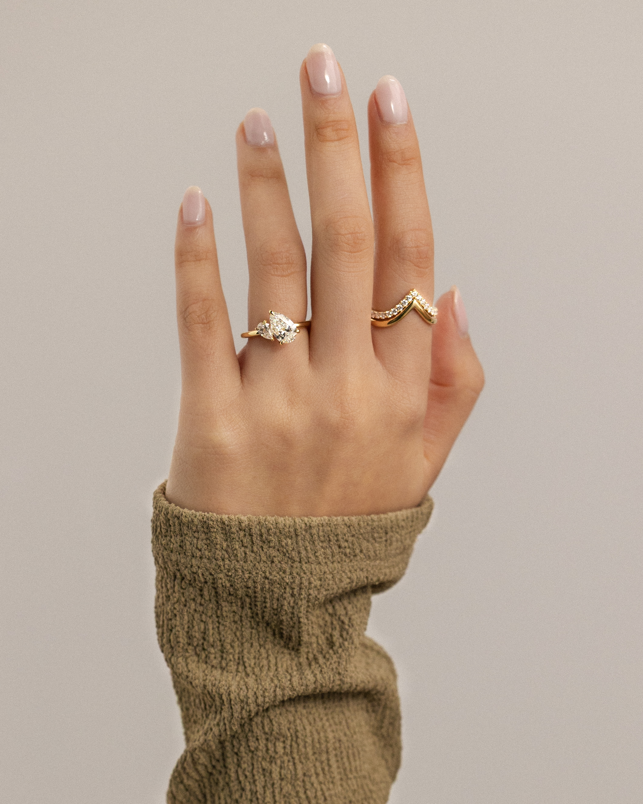 Francesca - Double Pear Toi et Moi Lifestyle Image