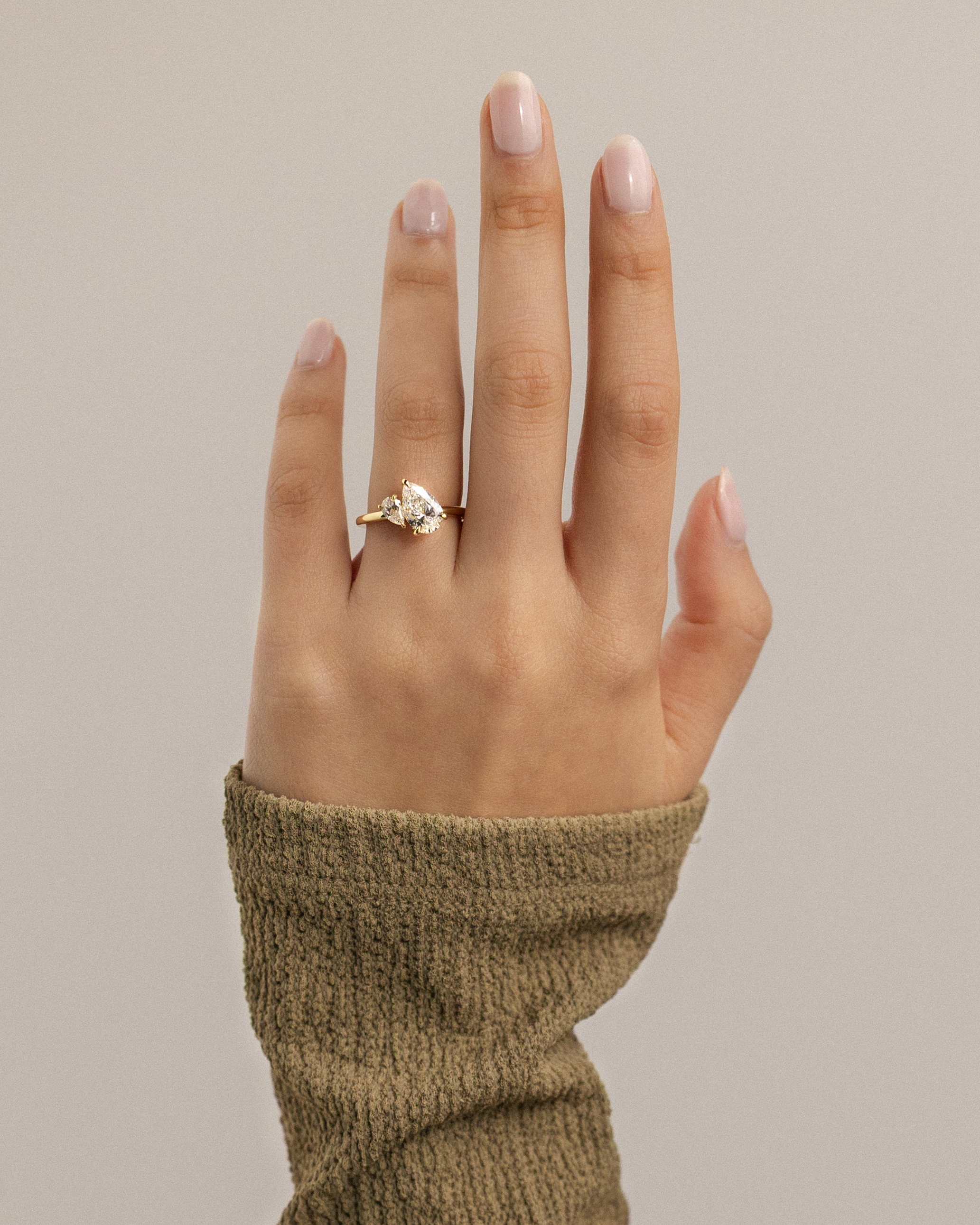 Francesca - Double Pear Toi et Moi Lifestyle Image