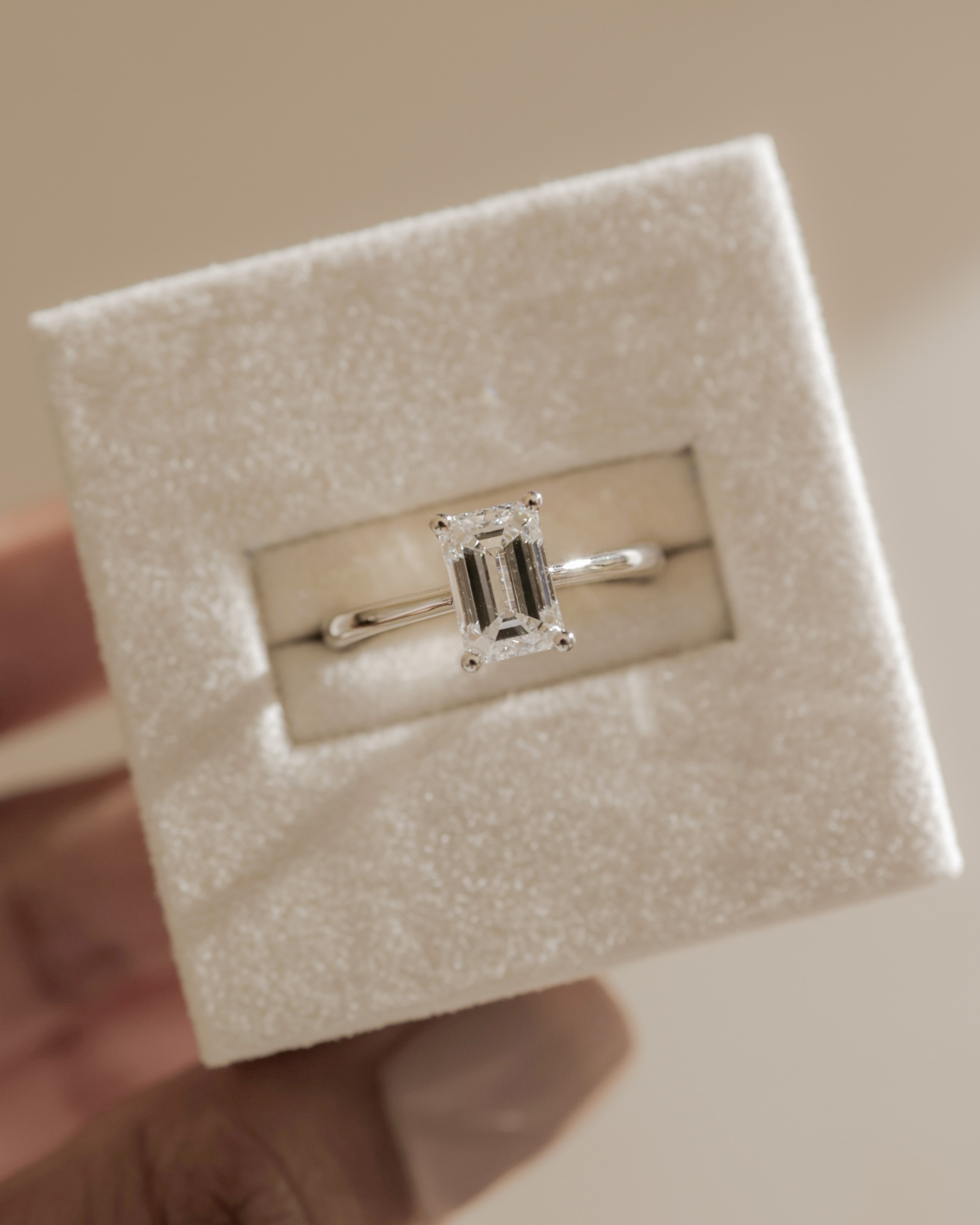 Freya  Emerald Solitaire Lifestyle Image