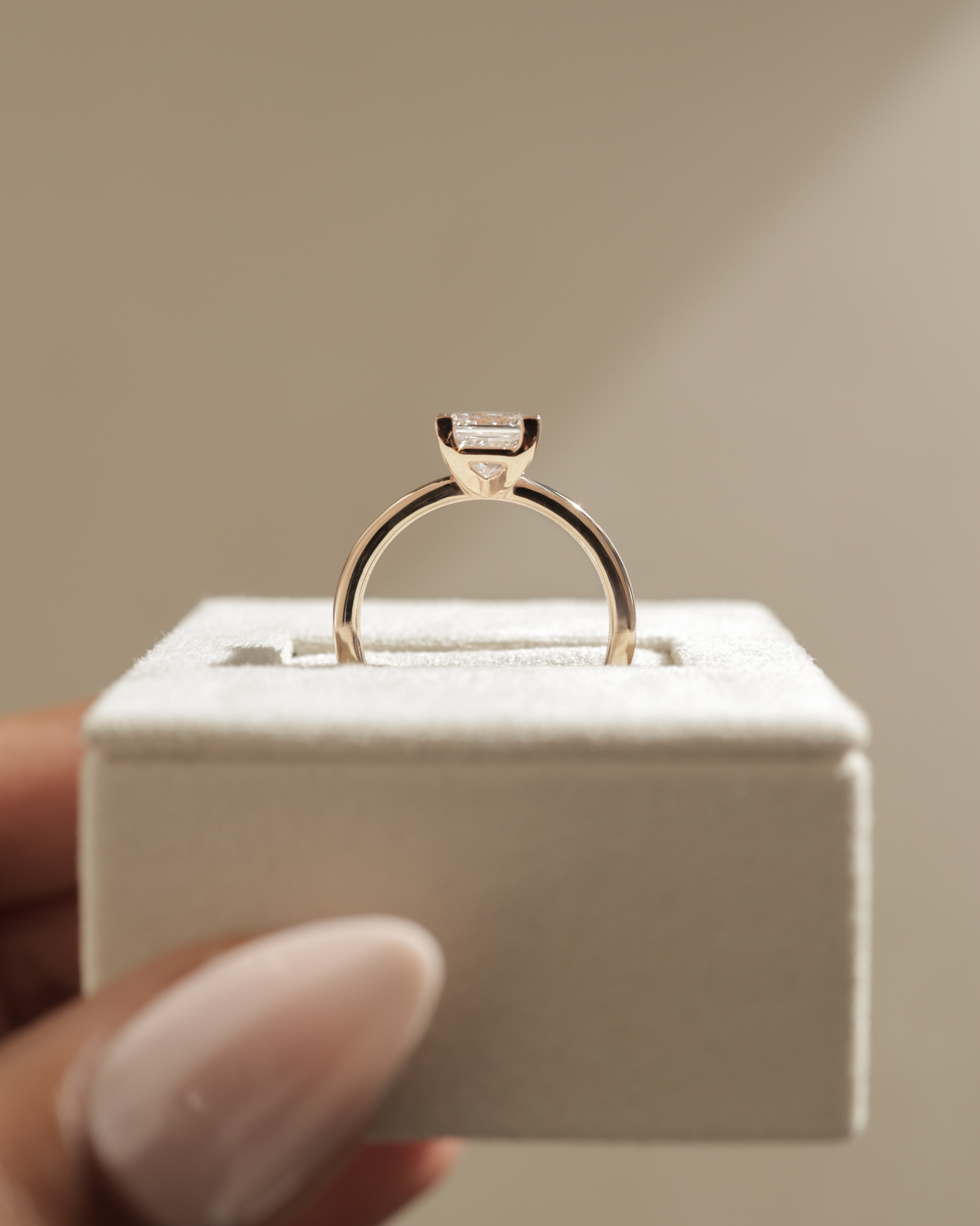 Glinda - 4 Claw Princess Solitaire Lifestyle Image