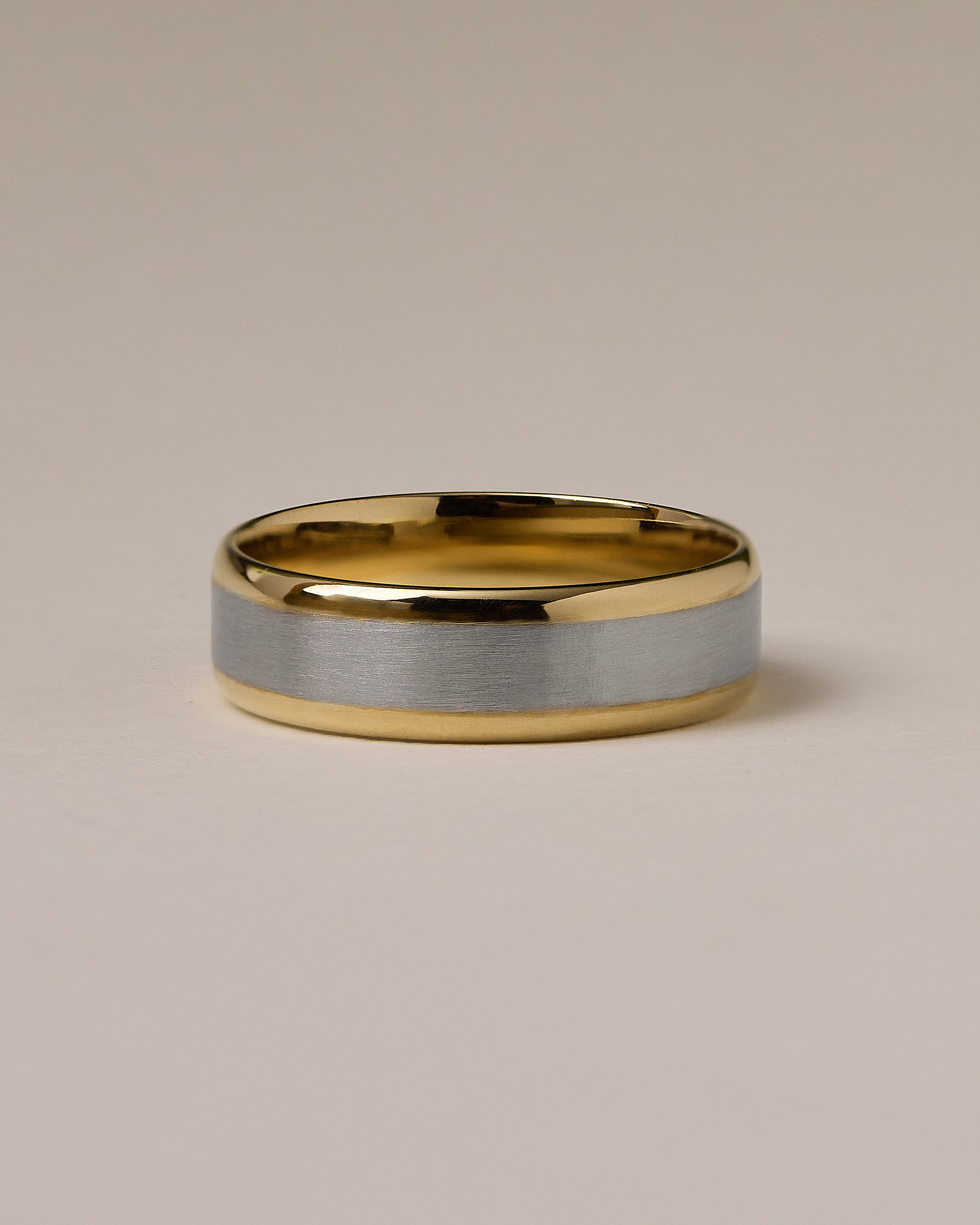 Jason Mens Wedding Ring Lifestyle Image