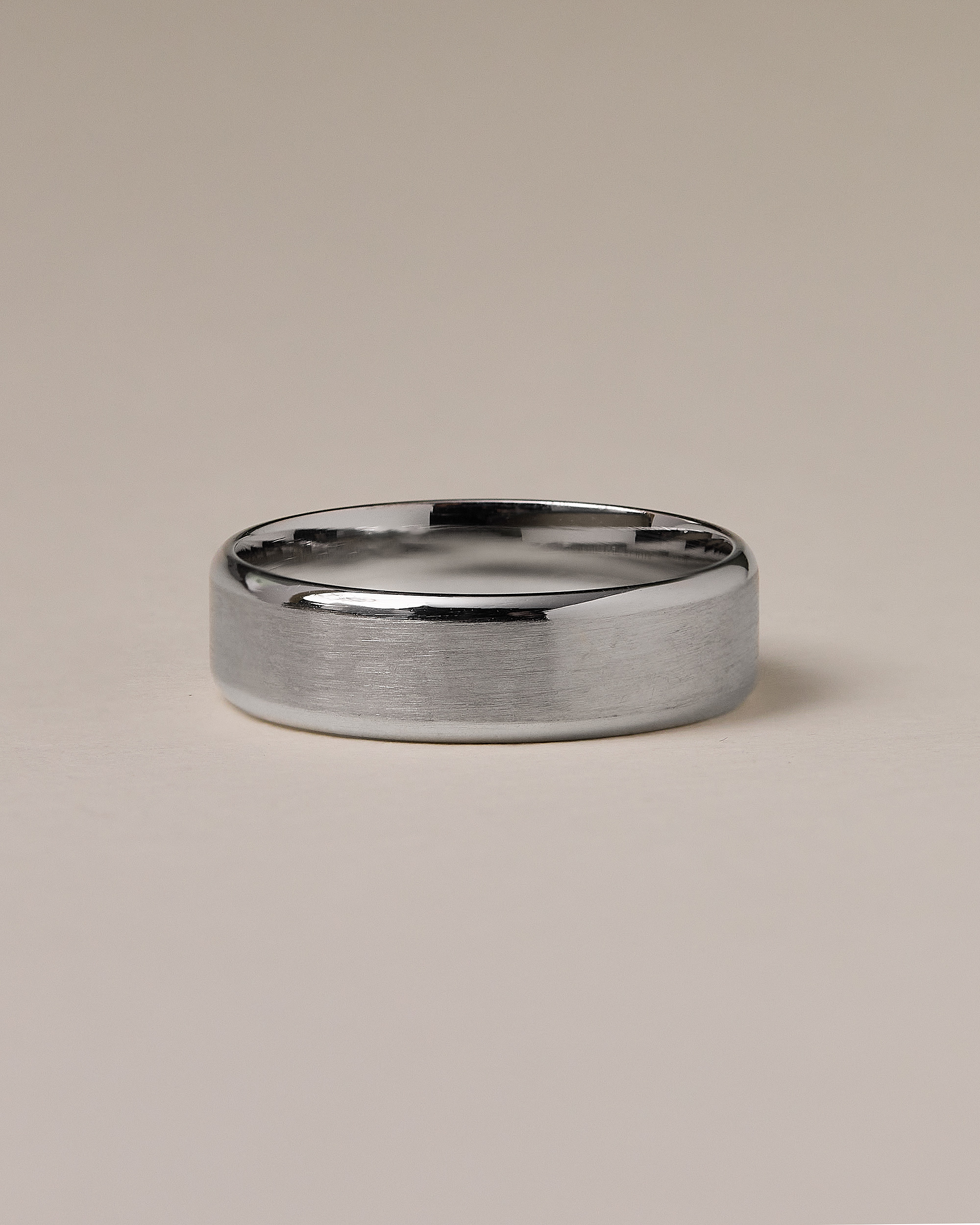 Jason Mens Wedding Ring Lifestyle Image
